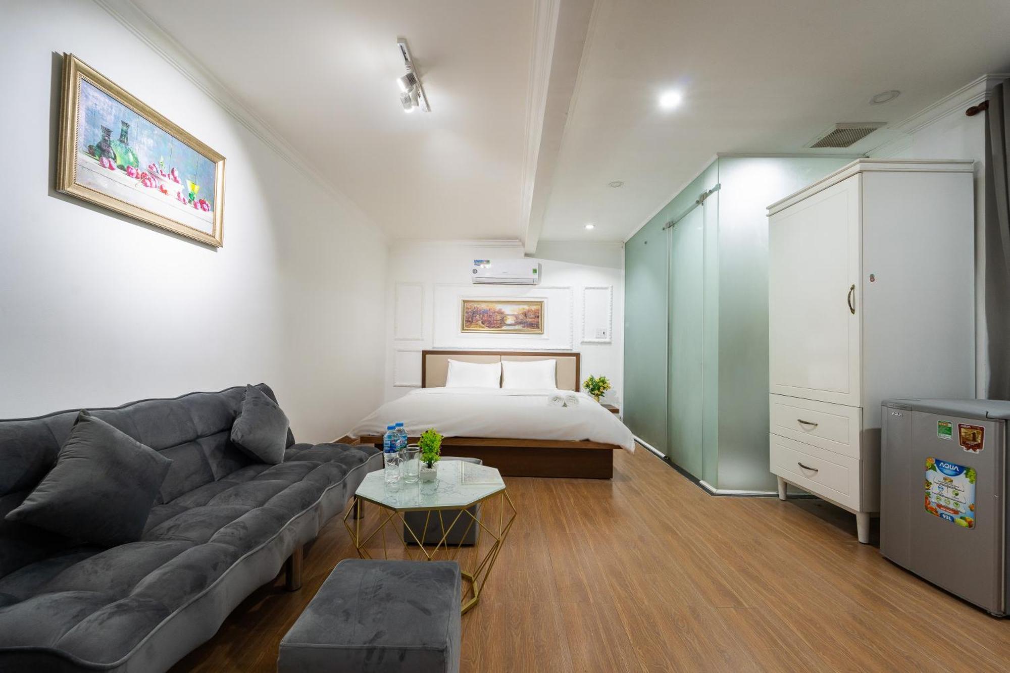Hotel Gin House & Near Turtle